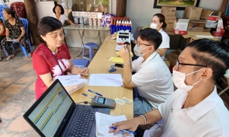 Hơn 40% người nhận lương hưu, trợ cấp bảo hiểm xã hội qua tài khoản