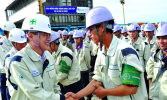 Đơn giản thủ tục cấp giấy phép cho lao động nước ngoài tại Việt Nam