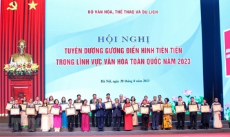 Tiếp tục đổi mới tư duy quản lý từ “làm văn hóa” sang “quản lý nhà nước về văn hóa”