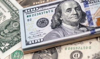 Đồng USD đang là “vua”, giới đầu tư toàn cầu tranh mua