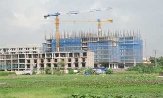 Doanh thu bất động sản và xây dựng giảm ở mức nghiêm trọng