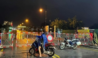 Mưa lớn gây ngập lụt và thiệt hại nặng nề tại Thừa Thiên Huế và Quảng Trị