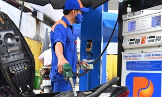 Lo ngại lãng phí và ách tắc tại cây xăng do xuất hoá đơn từng lần bán hàng