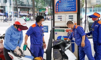 Giá xăng dầu biến động nhẹ