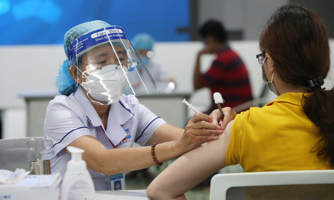 Ghi nhận biến thể JN.1, các trường hợp nào cần tiêm nhắc lại vaccine Covid-19?