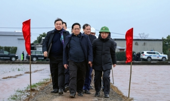 "Vượt nắng thắng mưa'", làm xuyên Tết để hoàn thành đường dây 500 kV mạch 3 vào tháng 6/2024