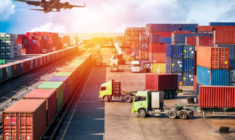 Giám đốc vận chuyển hàng hóa trái phép từ Mỹ về Việt Nam