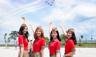 Ấn tượng hình ảnh tiếp viên hàng không Vietjet tại Singapore Airshow 2024