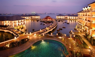 InterContinental Hanoi Westlake: Top 10 khách sạn trong phố tốt nhất Việt Nam