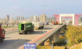 Kim ngạch xuất nhập khẩu qua tuyến biên giới Việt - Trung tăng vọt