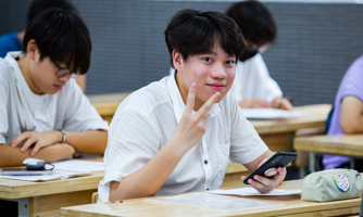 Hà Nội: Trường chuyên top đầu tăng chỉ tiêu vào lớp 10, dự kiến tăng học phí