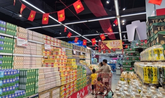 Nhà bán lẻ tung “giá sốc” kích cầu tiêu dùng dịp lễ 30/4 và 1/5