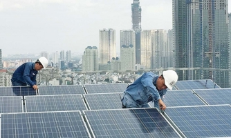 Phát triển điện mặt trời mái nhà: Cần tính toán thận trọng để phát huy ưu điểm và hạn chế các rủi ro