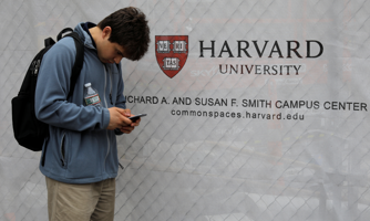 Học Harvard tốn bao nhiêu tiền?