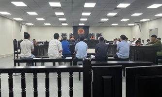 Nhóm cán bộ tiếp tay cho sai phạm đất đai tại quận Long Biên, Hà Nội lĩnh án tù