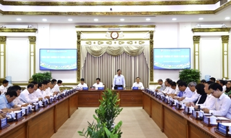 Thành phố Hồ Chí Minh tăng cường tháo gỡ vướng mắc, thúc đẩy tăng trưởng 6 tháng cuối năm