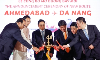 Vietjet chào đón hành khách thứ 200 triệu, công bố đường bay mới Ahmedabad - Đà Nẵng