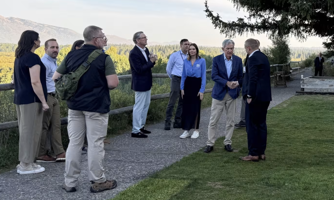 Jackson Hole: Giới chức ngân hàng trung ương “bật đèn xanh” cho giảm lãi suất
