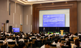 Xu hướng chuyển đổi số và “hành trang AI” của cán bộ trẻ ngành ngân hàng