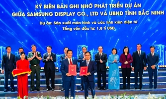 Bắc Ninh trao quyết định chủ trương đầu tư và chứng nhận đầu tư với số vốn gần 5,6 tỷ USD