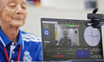 AI giúp theo dõi sức khỏe trong thời già hóa dân số