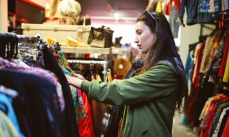 Vì sao thời trang secondhand ngày càng được ưa chuộng?
