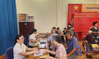 Người hưởng lương hưu tháng 11 bằng tiền mặt có thể nhận trễ 2 ngày 