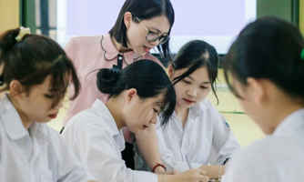 Cần tránh nạn "đặc quyền, đặc lợi" khi thi hành chính sách lương và  đãi ngộ cho giáo viên 
