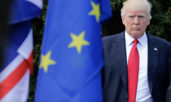 Ông Trump ra "tối hậu thư" cho châu Âu: Mua thêm dầu khí Mỹ hoặc bị áp thuế quan