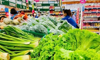 Hàng tiêu dùng tiếp tục giảm giá sau Tết