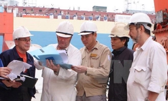 Đề xuất thí điểm liên thông thủ tục cấp giấy phép cho lao động nước ngoài tại Việt Nam
