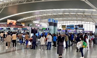 Đảm bảo chất lượng dịch vụ, nâng cao năng lực khai thác ngành hàng không
