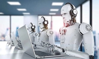 Không mất việc vì AI, trái lại nghề lập trình viên đang "tiến hóa" cùng AI