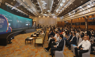 [Phóng sự ảnh] Toàn cảnh Diễn đàn Nhịp cầu Phát triển Việt Nam 2025 và Chương trình Rồng Vàng lần thứ 24