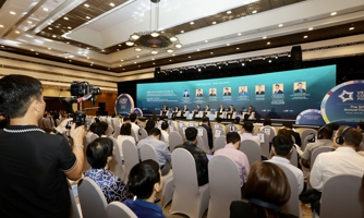 Thu hút vốn FDI: Việt Nam cần định vị là điểm đến của các ngành công nghệ cao như AI và bán dẫn