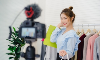 KOL Việt bùng nổ: Người nổi tiếng phải có trách nhiệm trong quảng cáo