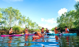 Chiến lược du lịch xanh tại Huế lan tỏa từ mô hình "tour giảm nhựa" 