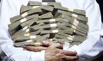 Thị trường bùng nổ, gần 20 quỹ cổ phiếu vẫn cẩn trọng phòng thủ "ôm" nhiều tiền mặt 