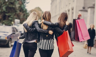 Chủ nghĩa tiêu dùng "tuỳ hứng" của Gen Z