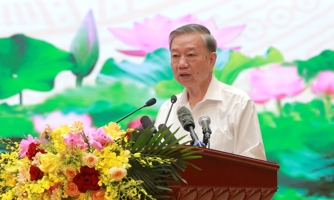 Tổng Bí thư Tô Lâm gặp mặt đại biểu có công cách mạng