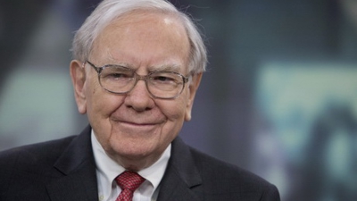 Tỷ phú Warren Buffett đáp trả cáo buộc của Donald Trump