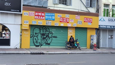 Retail real estate for lease under cloud