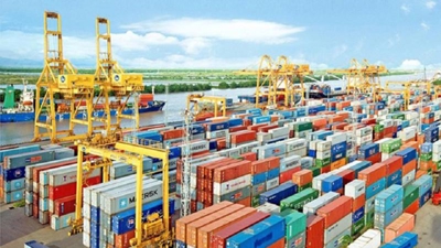 2HJuly & 7M trade in surplus