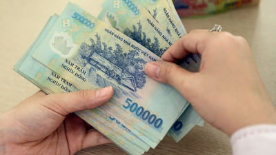 Liquidity tightens in banking system