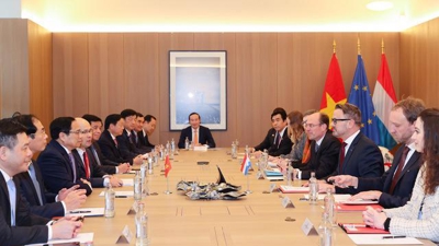 PM touches down in Luxembourg
