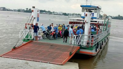 Đề xuất phân cấp cho địa phương giải quyết thủ tục hành chính về bến thuỷ nội địa