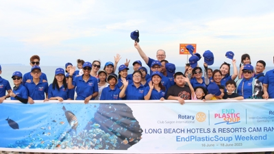 Resorts in Cam Ranh join hands to upcycle plastic waste