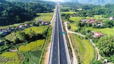Tuyen Quang proposes expressway section upgrades proceed