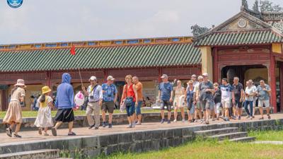 Vietnam Considers Visa Policy Changes to Boost Post-COVID Tourism Recovery