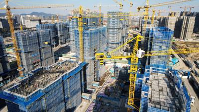 Kinh tế Trung Quốc tăng tốc trong quý 1 dù bất động sản còn ảm đạm
